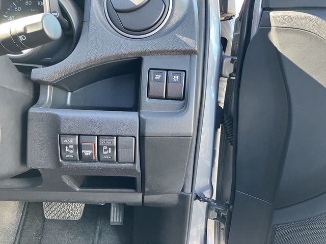 MAZDA PREMACY 2010 Image 31