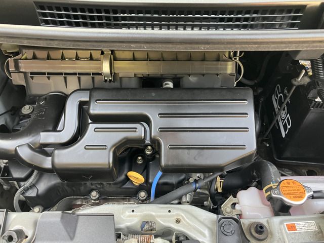 DAIHATSU TANTO CUSTOM 2010 Image 31