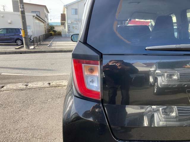 DAIHATSU MIRA E:S 4WD 2018 Image 31