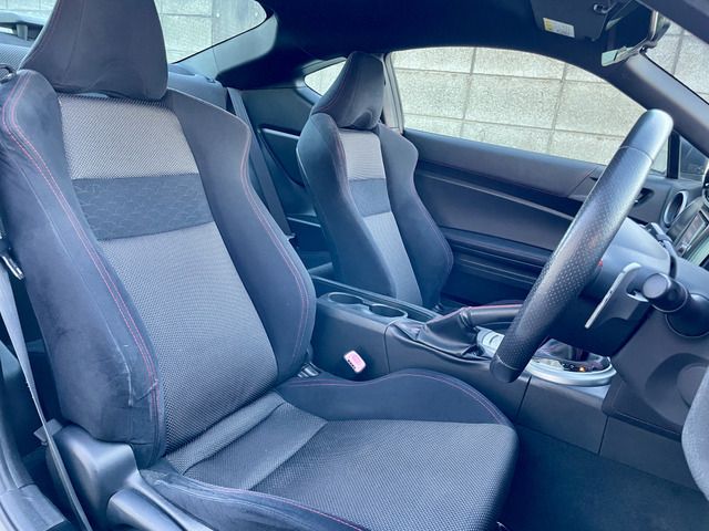 TOYOTA 86 2012 Image 31