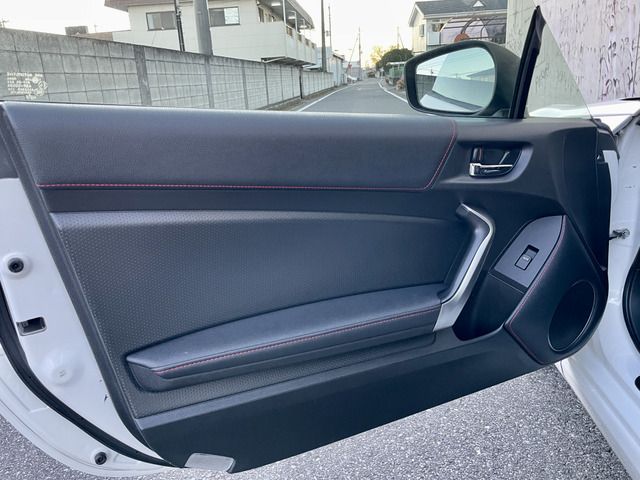 TOYOTA 86 2012 Image 31