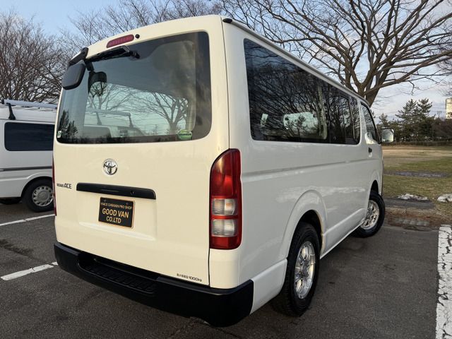 TOYOTA HIACE VAN 4WD 2011 Image 31