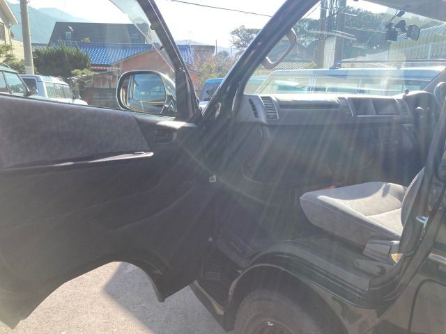 TOYOTA HIACE WAGON 2009 Image 31