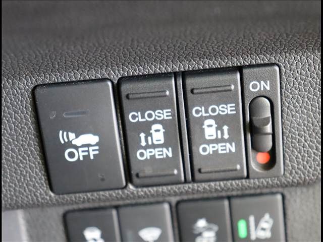 HONDA FREED HYBRID 2017 Image 31