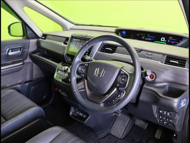 HONDA FREED HYBRID 2017 Image 31