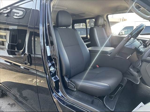 TOYOTA REGIUSACE VAN 4WD 2018 Image 31