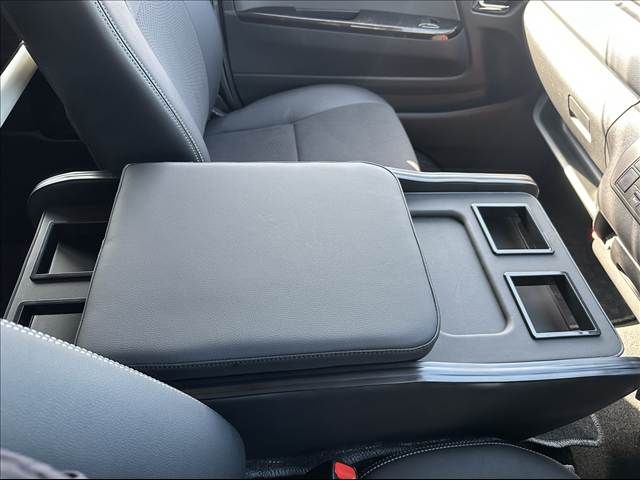 TOYOTA REGIUSACE VAN 4WD 2018 Image 31