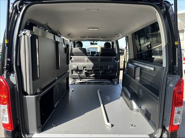 TOYOTA REGIUSACE VAN 4WD 2018 Image 31