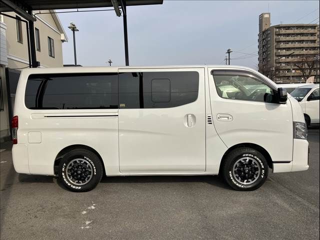 NISSAN CARAVAN VAN 4WD 2023 Image 31