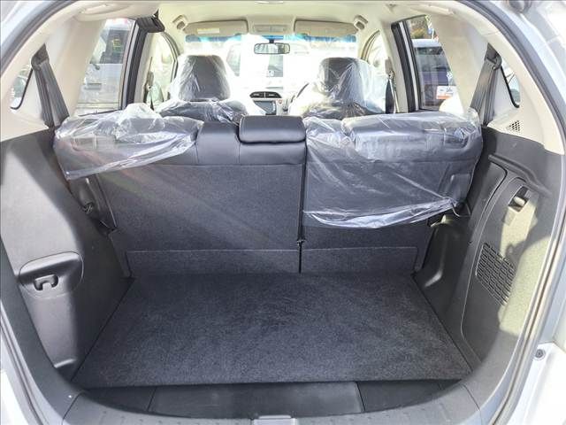 HONDA FIT HYBRID 2013 Image 31