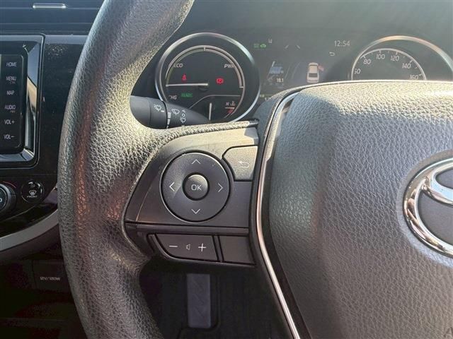 TOYOTA CAMRY HYBRID 2018 Image 31