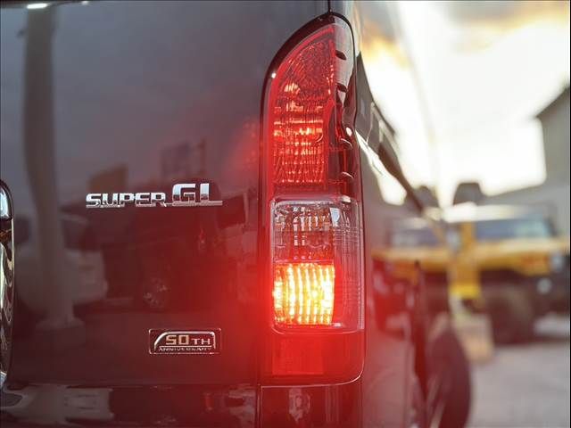 TOYOTA HIACE VAN 4WD 2019 Image 31