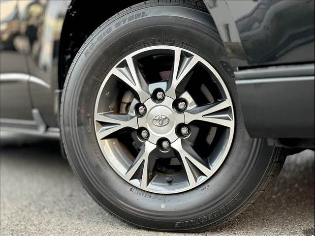 TOYOTA HIACE VAN 4WD 2019 Image 31