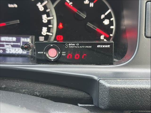 TOYOTA HIACE VAN 4WD 2019 Image 31