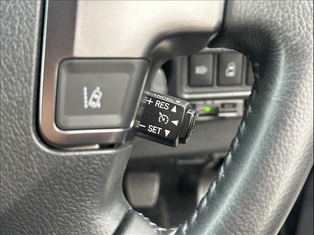 TOYOTA HIACE VAN 4WD 2019 Image 31