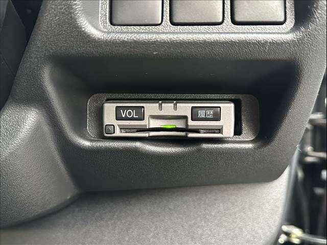 TOYOTA HIACE VAN 4WD 2019 Image 31