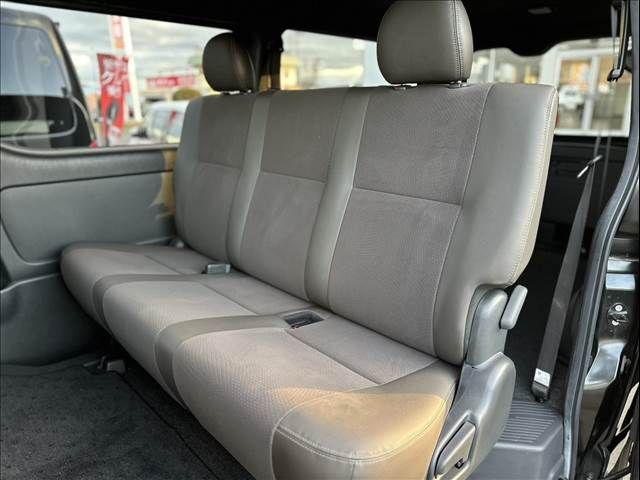 TOYOTA HIACE VAN 4WD 2019 Image 31