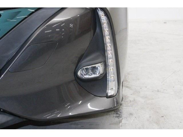 TOYOTA PRIUS PHV 2017 Image 31