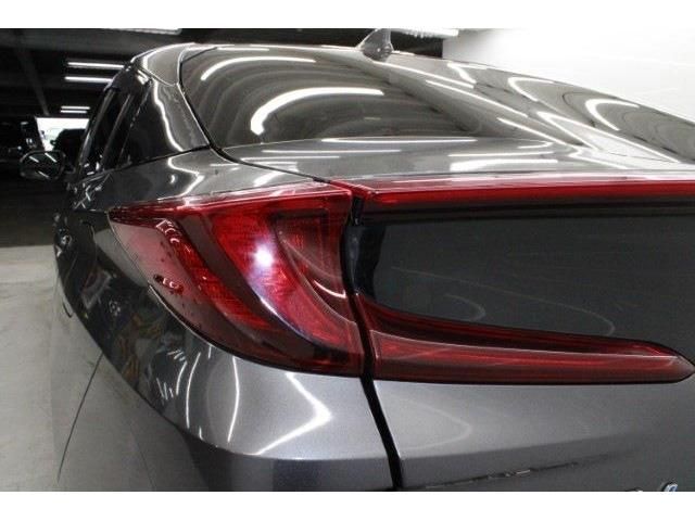 TOYOTA PRIUS PHV 2017 Image 31