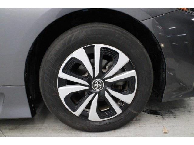 TOYOTA PRIUS PHV 2017 Image 31