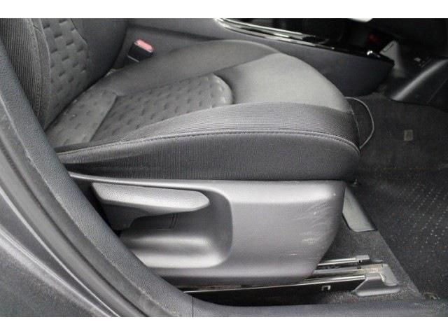 TOYOTA PRIUS PHV 2017 Image 31