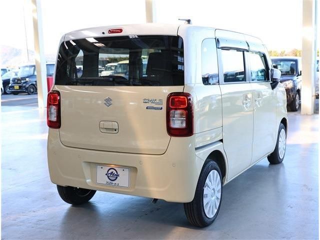 SUZUKI WAGON R SMILE 2024 Image 31