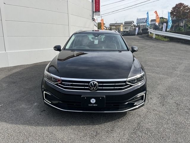 VOLKSWAGEN PASSAT GT 2022 Image 31