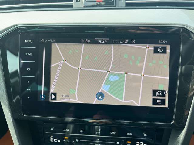 VOLKSWAGEN PASSAT GT 2022 Image 31