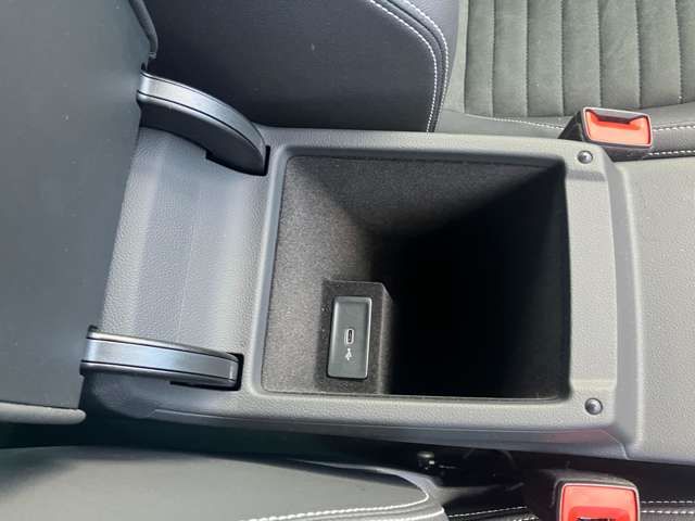 VOLKSWAGEN PASSAT VA 2022 Image 31