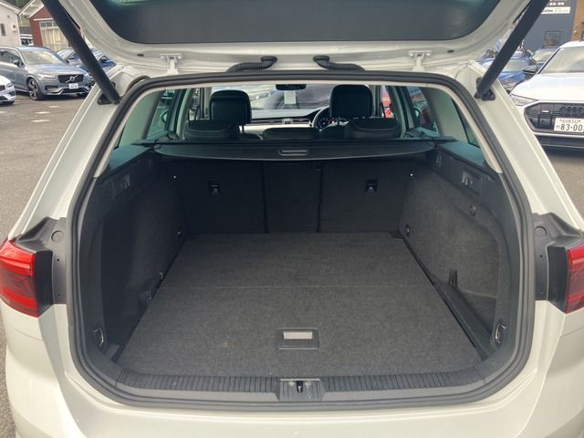 VOLKSWAGEN PASSAT VA 2022 Image 31