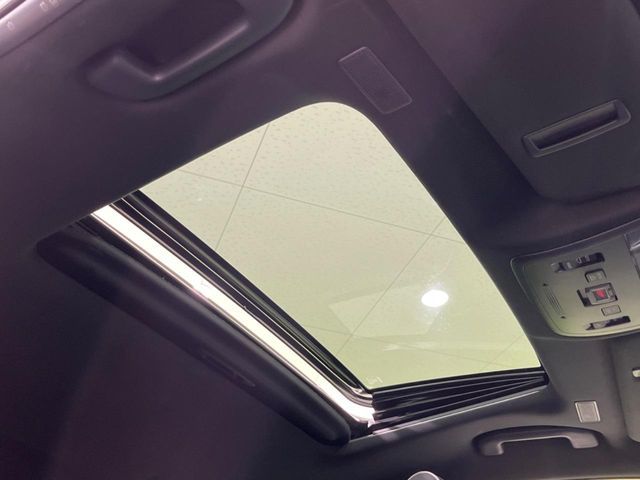 TOYOTA CROWN SEDAN HYBRID 2019 Image 31