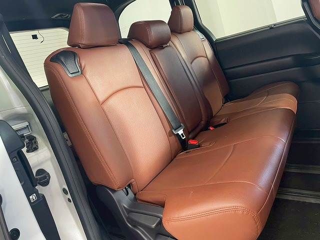 TOYOTA VOXY HYBRID 2023 Image 31