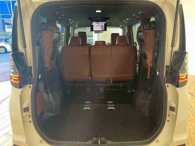 TOYOTA VOXY HYBRID 2023 Image 31