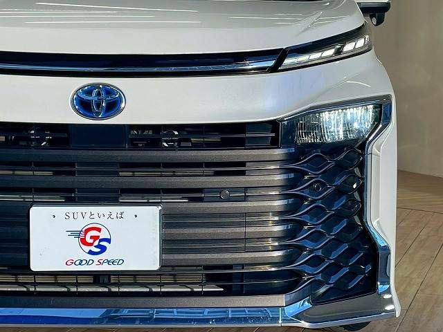 TOYOTA VOXY HYBRID 2023 Image 31