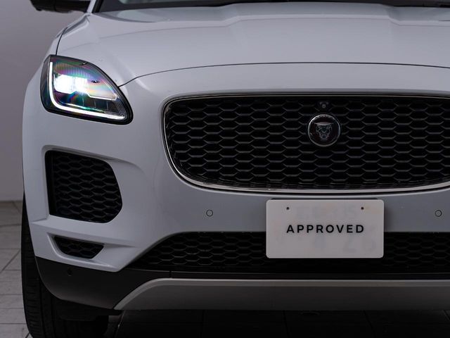 JAGUAR E-PACE 2018 Image 31