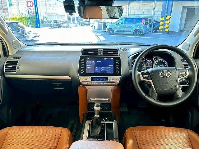 TOYOTA LANDCRUISER PRADO 2022 Image 31