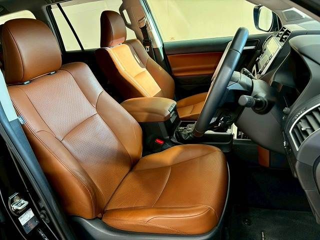 TOYOTA LANDCRUISER PRADO 2022 Image 31