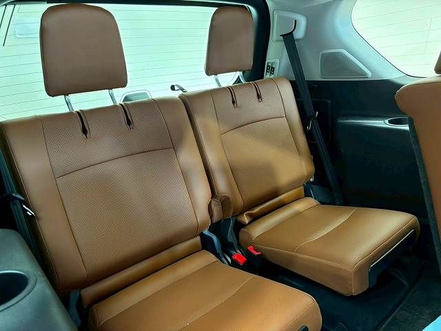 TOYOTA LANDCRUISER PRADO 2022 Image 31