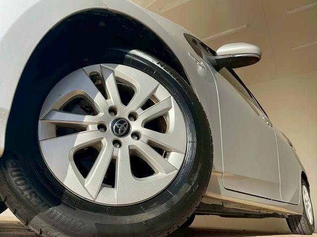 TOYOTA PRIUS 2018 Image 31