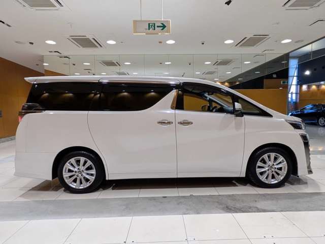 TOYOTA VELLFIRE 2018 Image 31