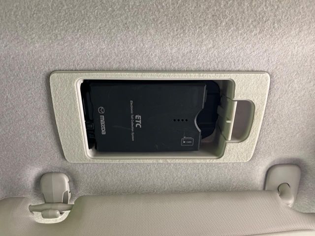 MAZDA DEMIO 2014 Image 31