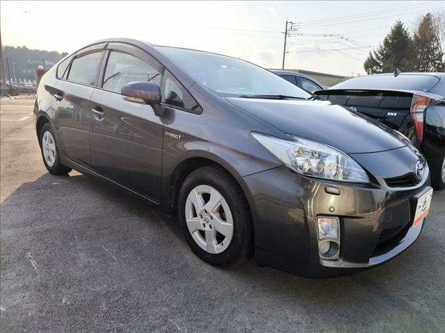TOYOTA PRIUS 2011 Image 31