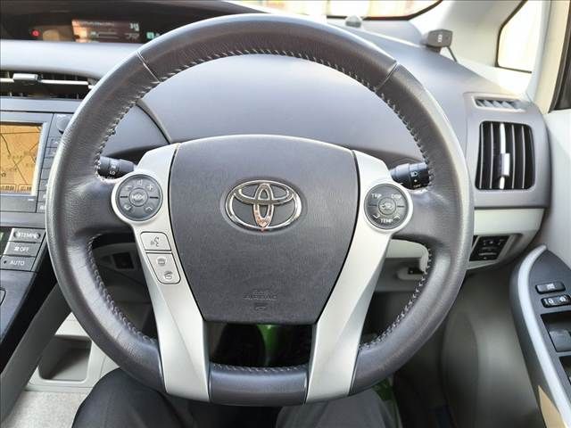TOYOTA PRIUS 2011 Image 31