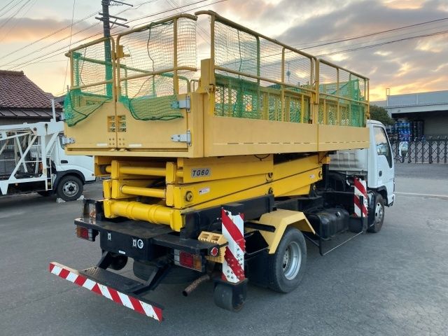 ISUZU ELF 2005 Image 31