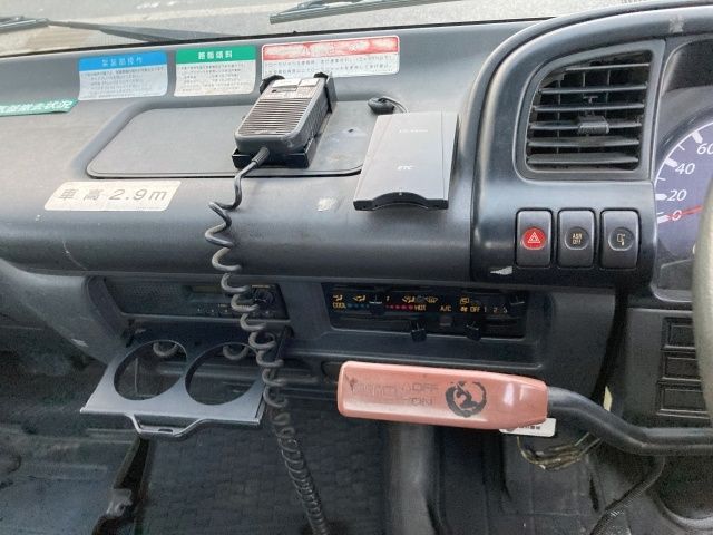 ISUZU ELF 2005 Image 31