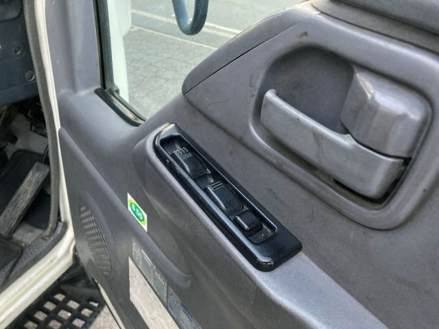 ISUZU ELF 2005 Image 31