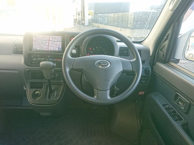 DAIHATSU HIJET CARGO 2012 Image 31