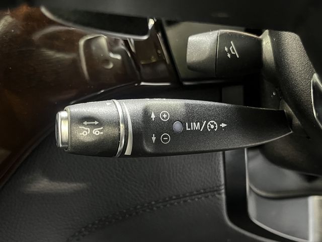 MERCEDES BENZ GLS CL 2016 Image 31