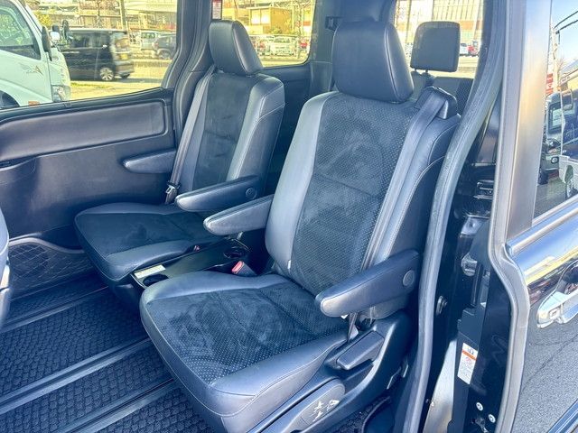 TOYOTA VOXY HYBRID 2020 Image 31