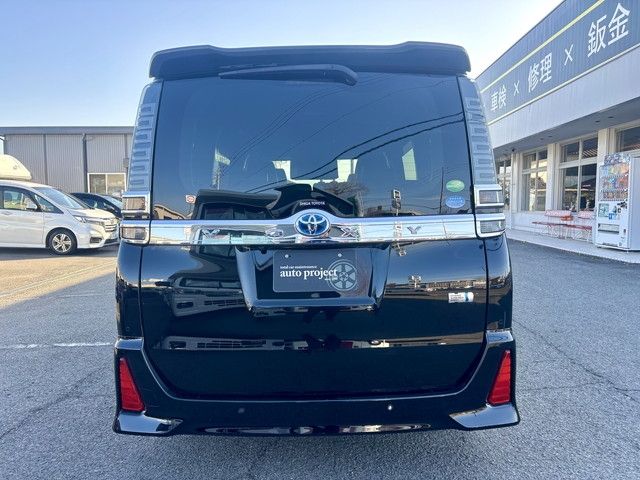 TOYOTA VOXY HYBRID 2020 Image 31